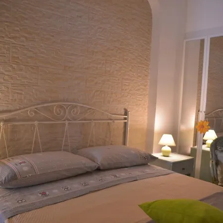 فندق مبيت وإفطار Salento Sun بورتو سيساريو